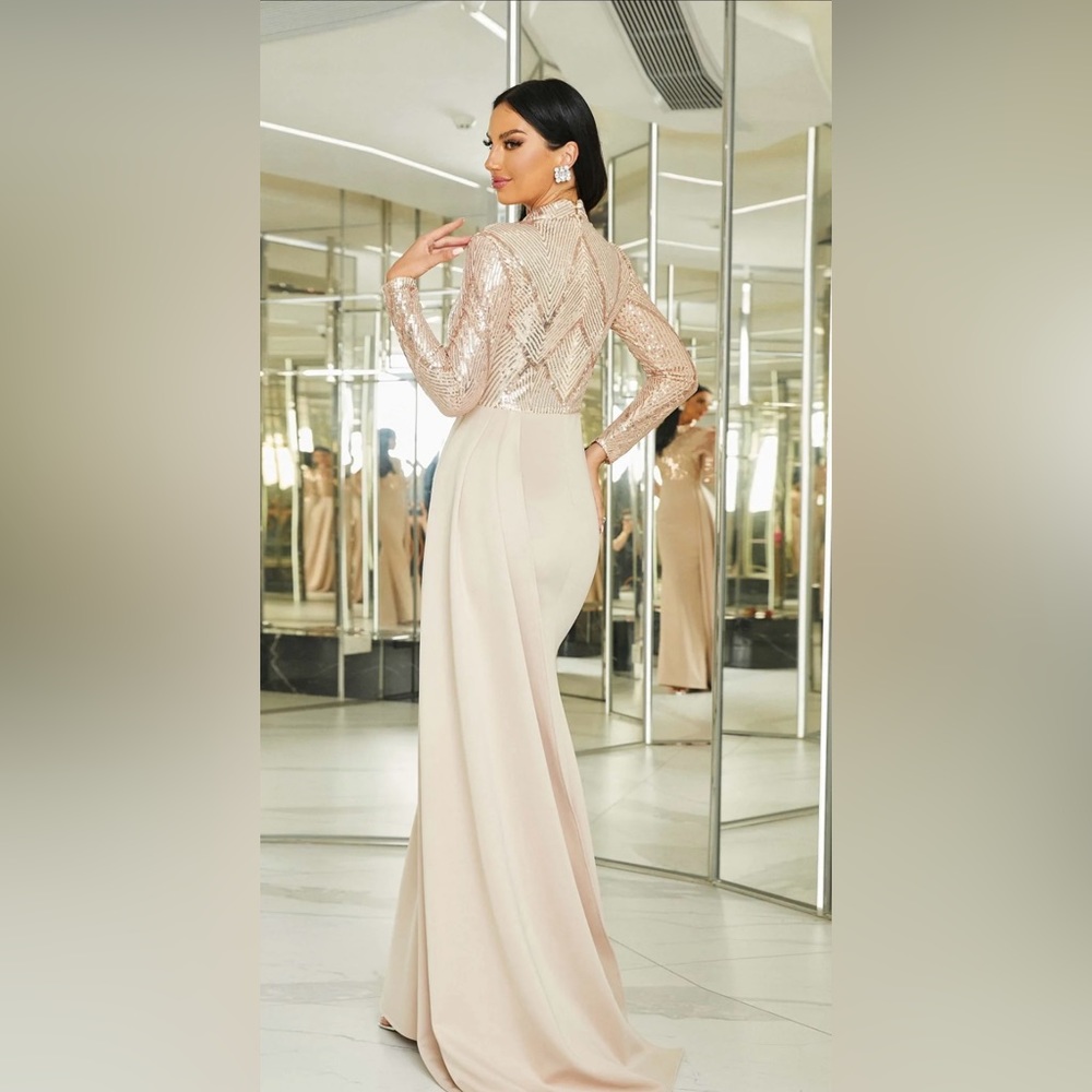 Rose gold sequin gown size - size 6/8 - Picture 2 of 5